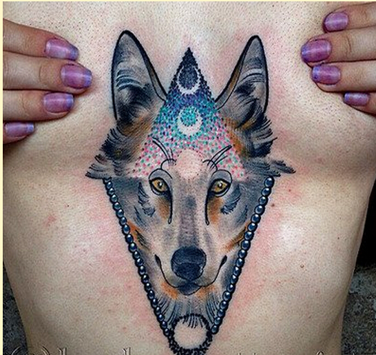时尚胸口个性狼头纹身图案图片