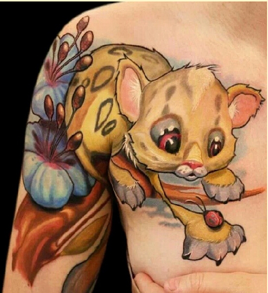 个性时尚肩部好看的彩色豹子纹身图案图片