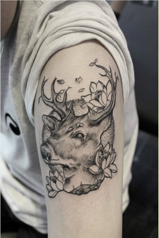 时尚手臂好看的黑灰羚羊纹身图案推荐图片