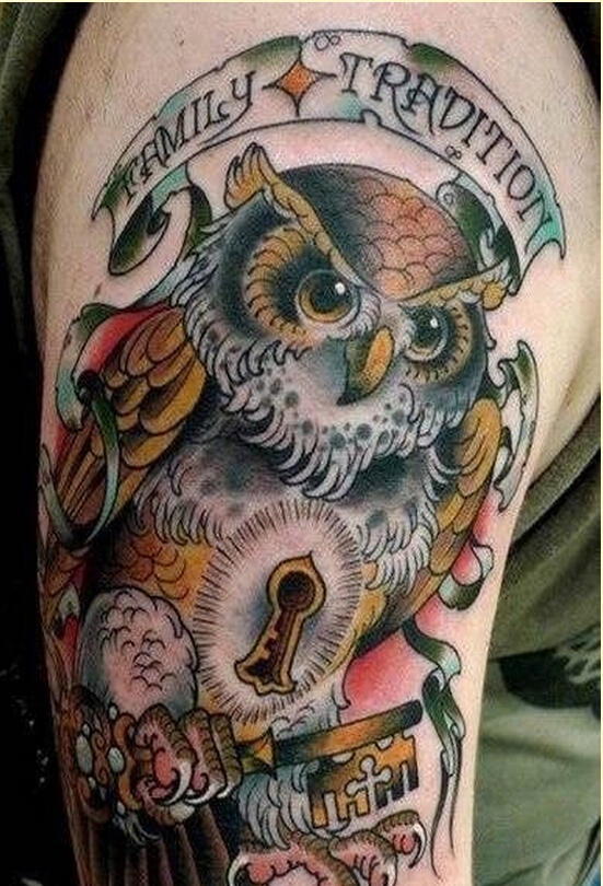 个性手臂时尚彩色猫头鹰钥匙纹身图案图片