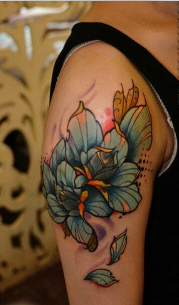 时尚手臂好看的彩色玫瑰花纹身图案图片