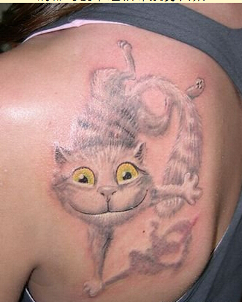漂亮肩部可爱好看的卡通猫咪纹身图案图片