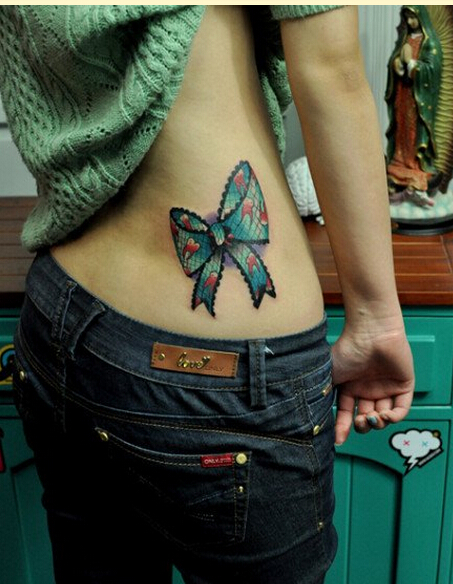 美女腰部时尚好看的蕾丝蝴蝶结纹身图图片