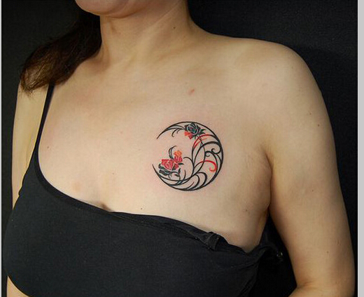 性感女孩胸部上月亮线条花图腾纹身图图片