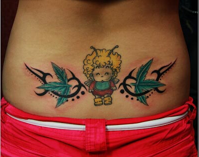 后腰部时尚好看的卡通娃娃图腾纹身图图片
