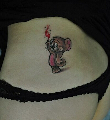 美女腰部可爱好看的小老鼠纹身图案图片