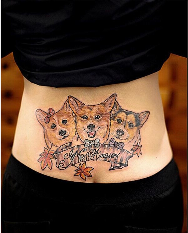 女性后腰部漂亮好看的狗狗纹身图案图片