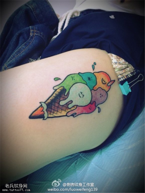 腿部彩色冰淇淋纹身图案