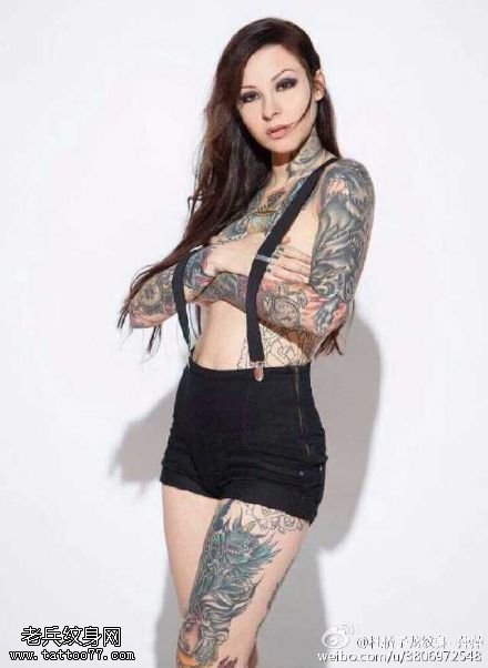 潮流美女超酷的花胛纹身图案