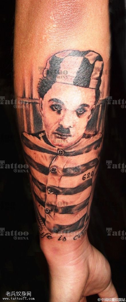 摩登时代卓别林纹身图案