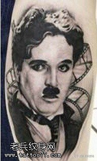 英国影视演员卓别林头像纹身图案