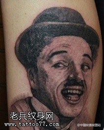 查理卓别林搞怪头像纹身图案