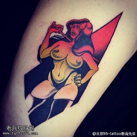 欧美风大咪咪女郎纹身图案
