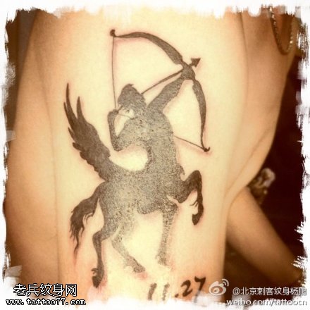 光彩夺目射手纹身图案
