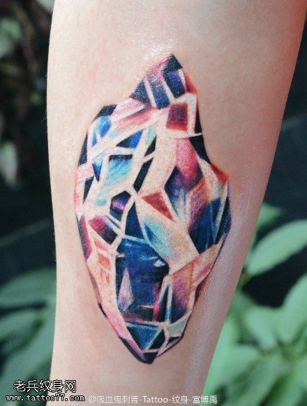 光彩夺目钻石纹身图案