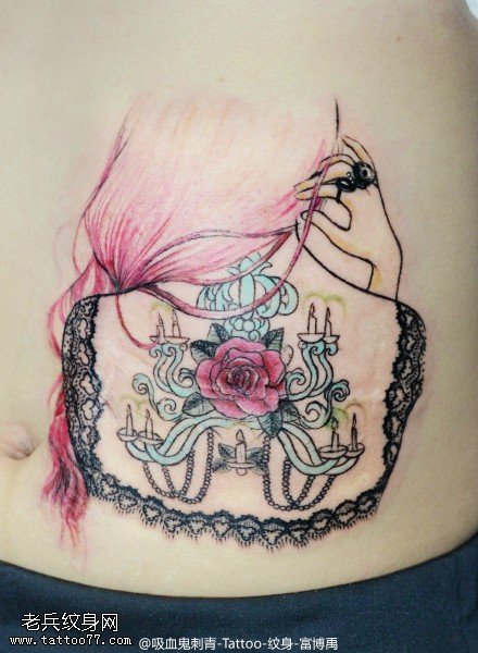 唯美女孩背影纹身图案