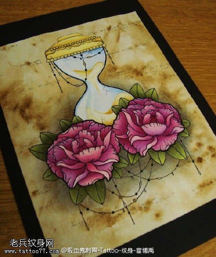 逼真形象沙漏纹身图案手稿