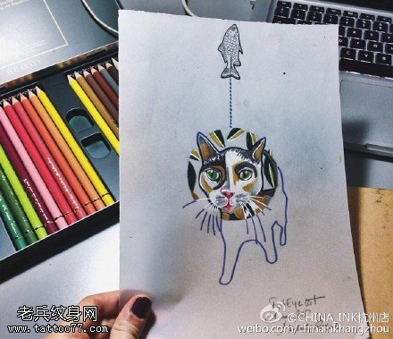 抽象派猫咪小鱼纹身图案