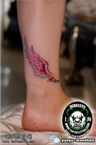 彩绘小翅膀纹身图案
