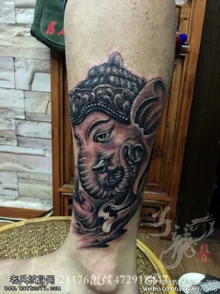 逼真形象的象神纹身图案