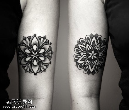 情侣的梵花纹身图案