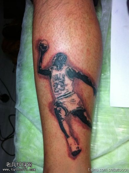 打篮球帅气人像纹身图案