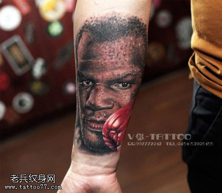 帅气霸道黑人纹身图案