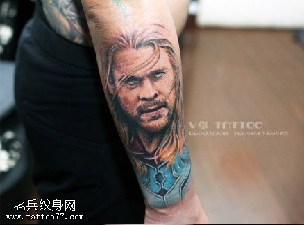 强势霸气英雄纹身图案