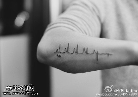 简单黑色心电图纹身图案