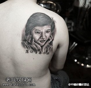 肩膀肖像纹身图案