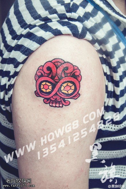 经典眼睛小图腾纹身图案