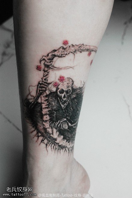 狰狞恐怖骷髅头纹身图案