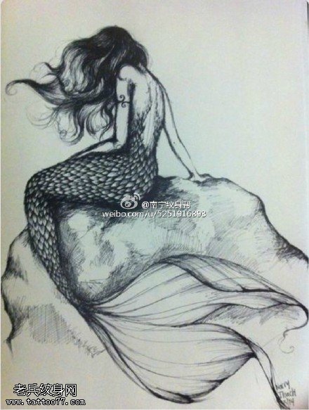 素描优美的美人鱼手稿纹身图案