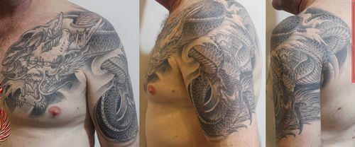 男生喜欢的披肩龙纹身图案