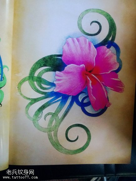 彩色花卉纹身图案