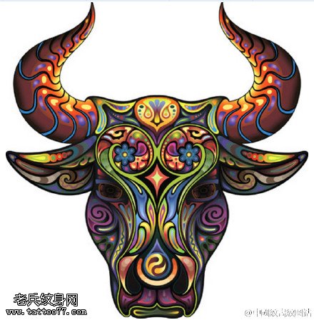 彩绘五颜六色的牛手稿纹身图案