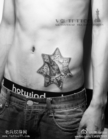 傲娇鹰头纹身图案