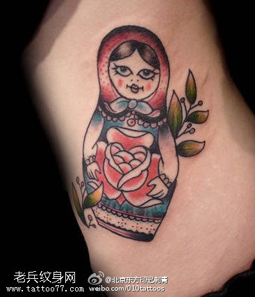 经典彩色吉祥娃娃纹身图案