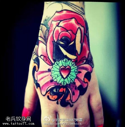 惊艳好看的彩色纹身图案