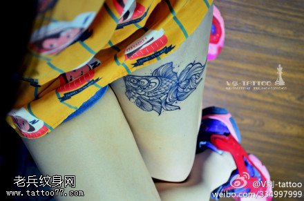 精致唯美金鱼纹身图案