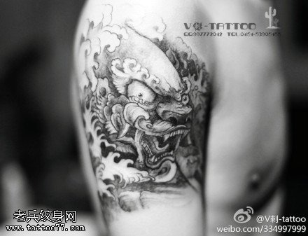精致霸气龙纹身图案