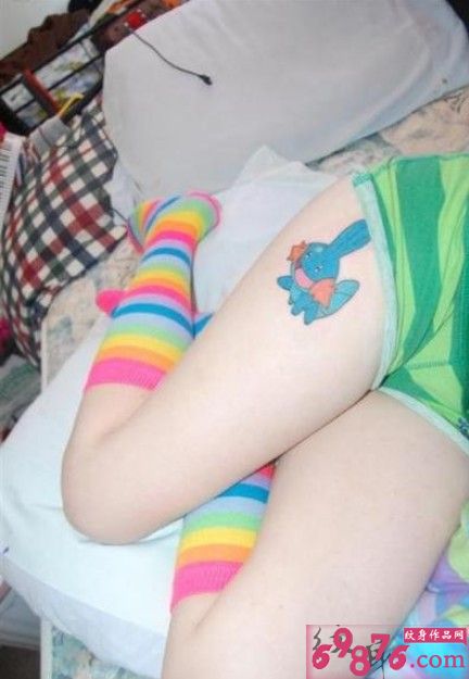 雪白大腿Mudkip宠物小精灵纹身图片