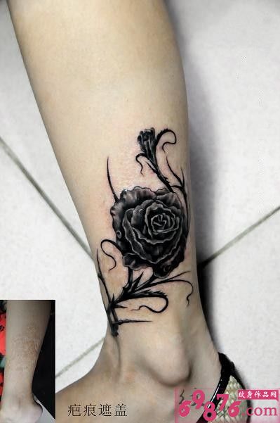 腿部疤痕遮盖黑玫瑰纹身图片