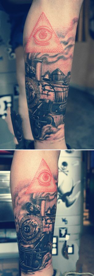 复古列车头小腿纹身图片