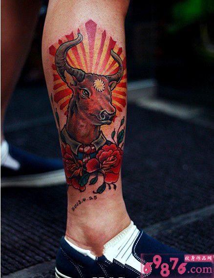 绅士金牛座腿部纹身图片