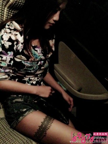 性感蕾丝大腿纹身图片