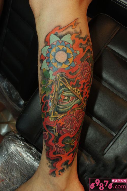 创意个性火焰三角眼花腿图片