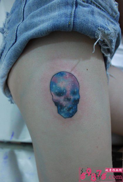 美腿星空骷髅创意纹身图片
