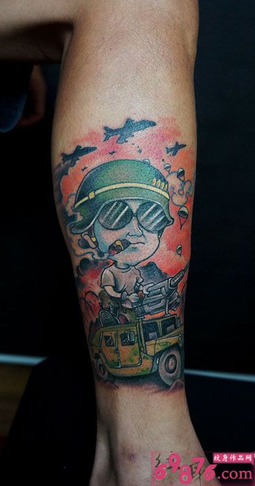 炮兵战士个性小腿纹身图片