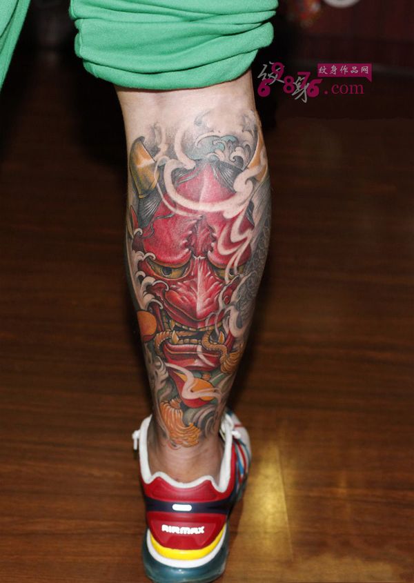 红脸般若花小腿纹身图片